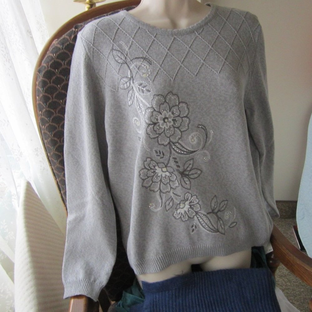 Nice Alfred Dunner Sweater - NWT - PL